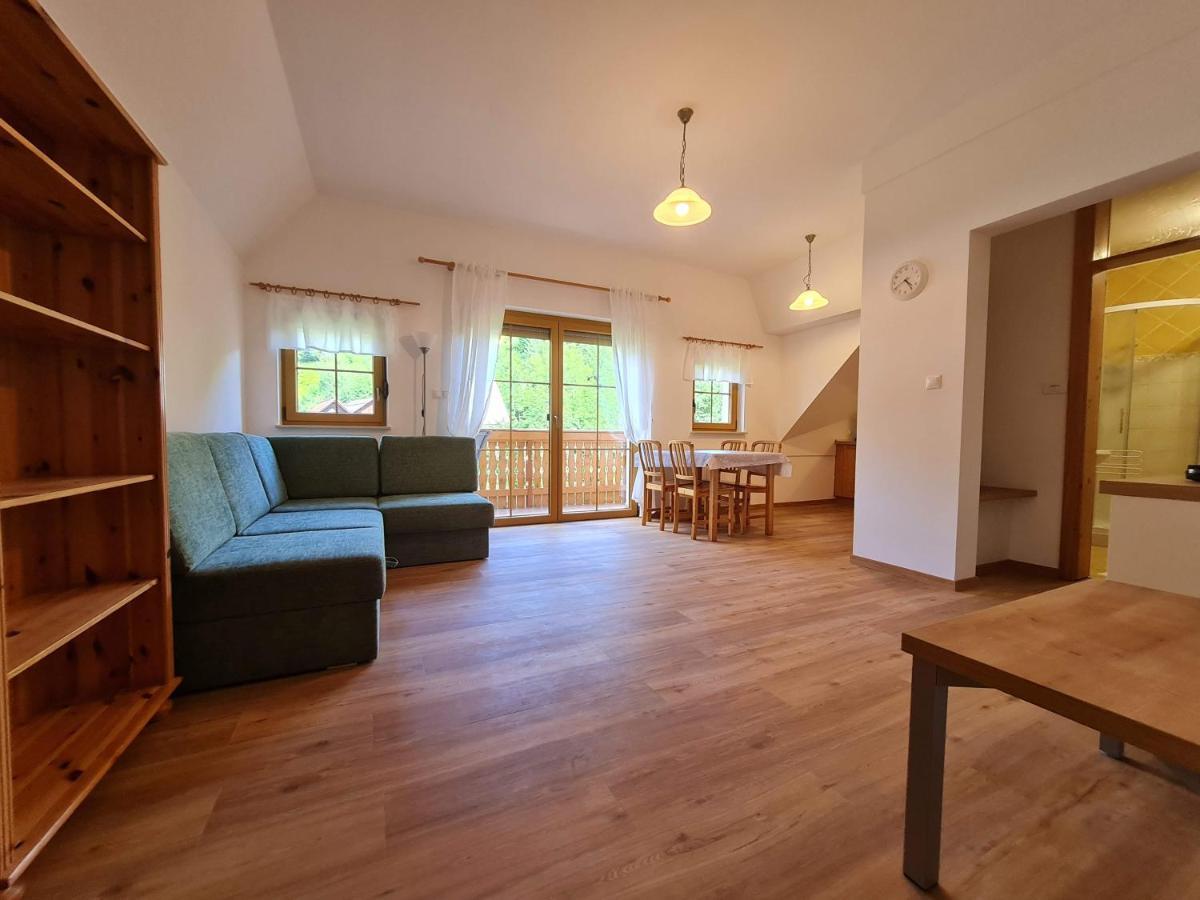 Apartments Karmen Rateče Eksteriør billede