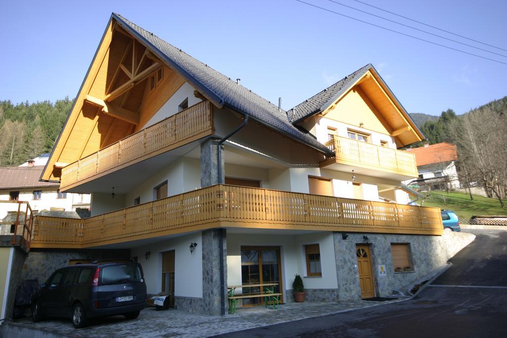 Apartments Karmen Rateče Eksteriør billede
